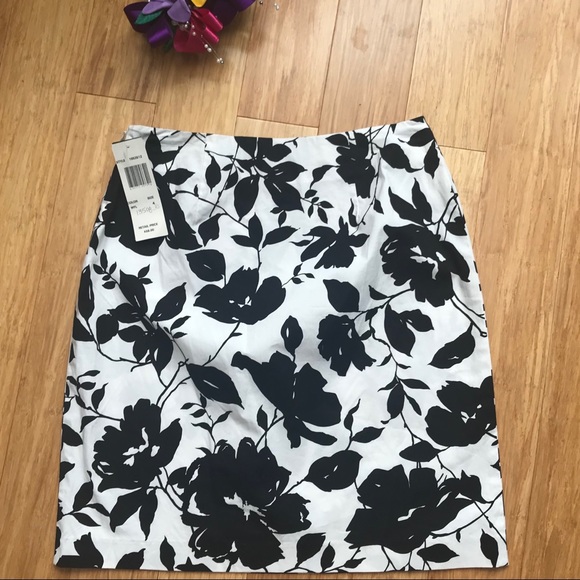 Logic mini skirt - Picture 4 of 5